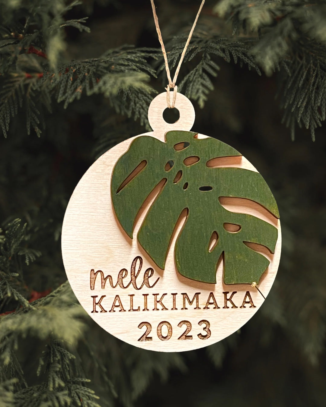 Monstera Ornament - Mele Kalikimaka